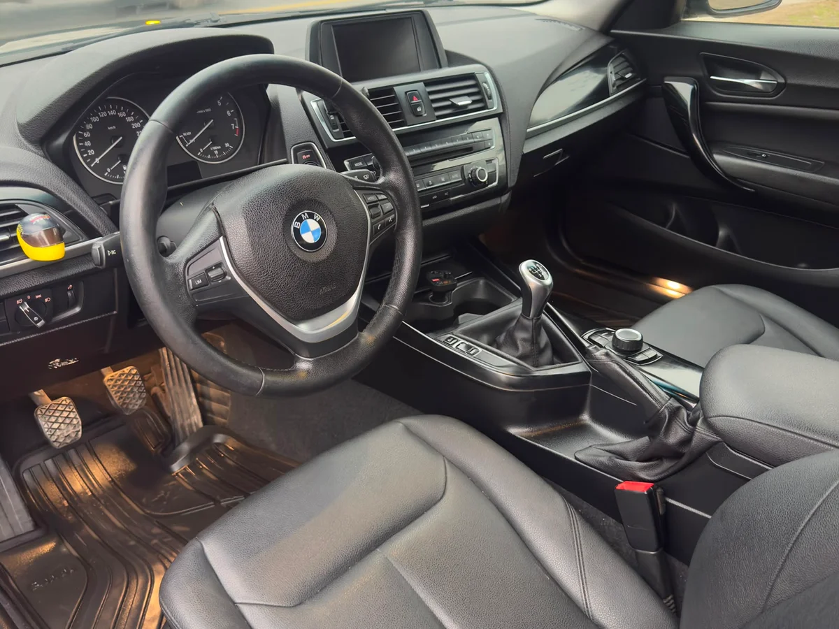BMW 120i LCI 1.6 2017 - Miniatura 8