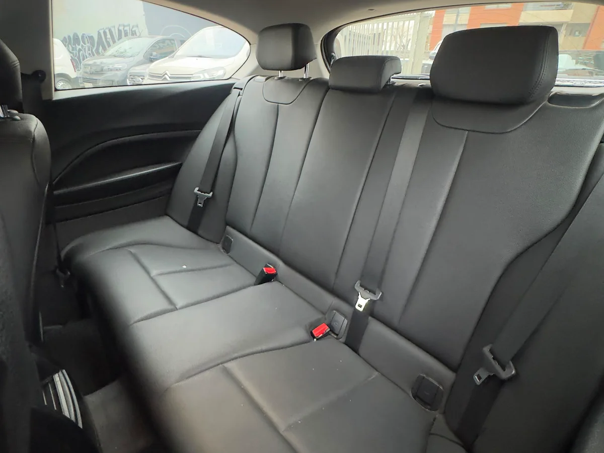 BMW 120i LCI 1.6 2017 - Miniatura 10