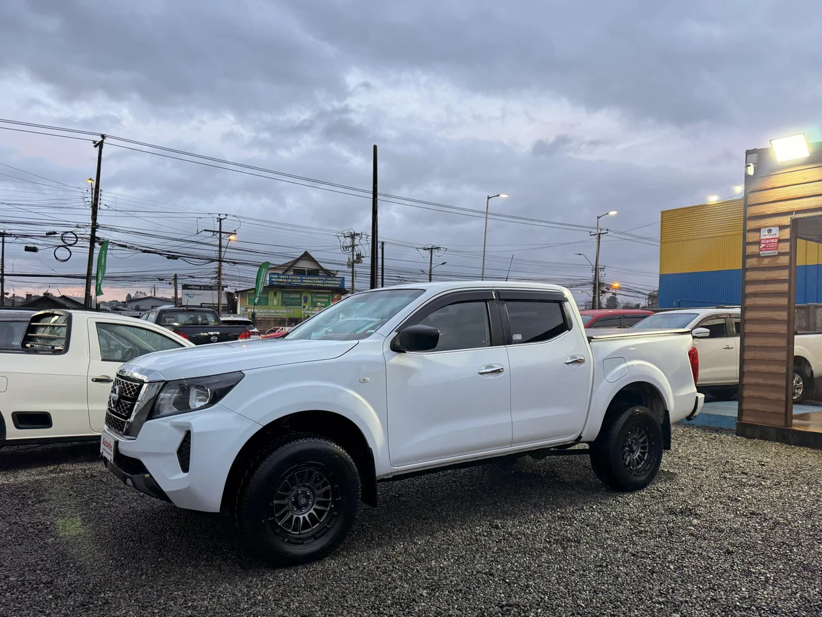 Nissan Navara 2.3D
