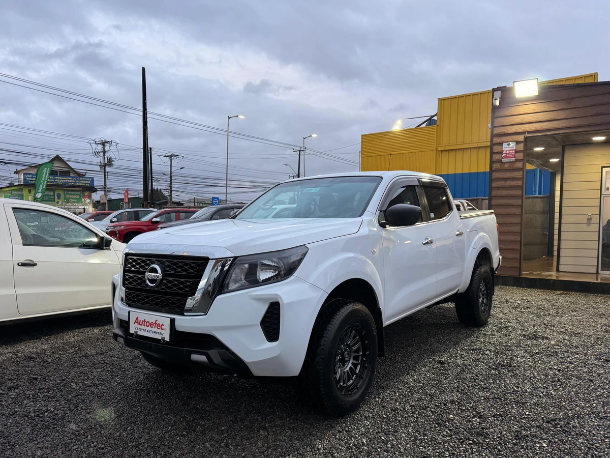 Nissan Navara 2.3D — foto 2 de 13