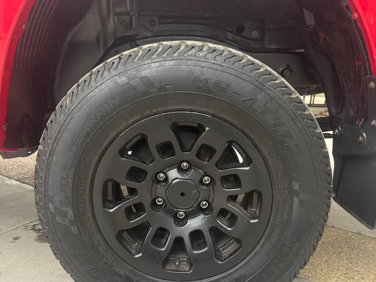 Mitsubishi Katana — foto 8 de 10