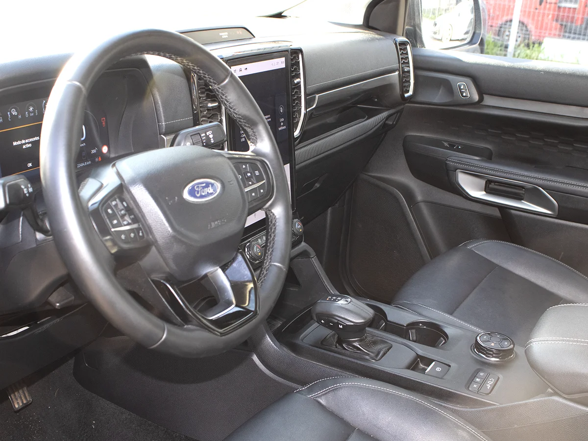 FORD Ranger 3.0 LTD DOBLE CABINA 4X4 AUTOMÁTICA