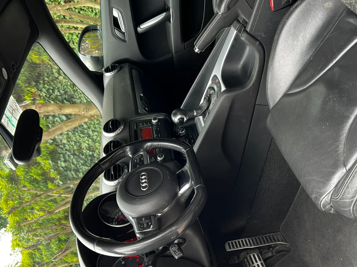AUDI TT 2.0L TURBO TFSI S TRONIC año 2008 - Miniatura 10