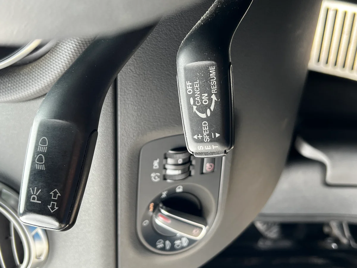 AUDI TT 2.0L TURBO TFSI S TRONIC año 2008 - Miniatura 15
