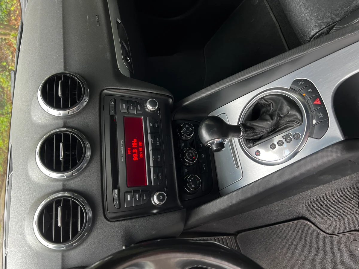 AUDI TT 2.0L TURBO TFSI S TRONIC año 2008 - Miniatura 18