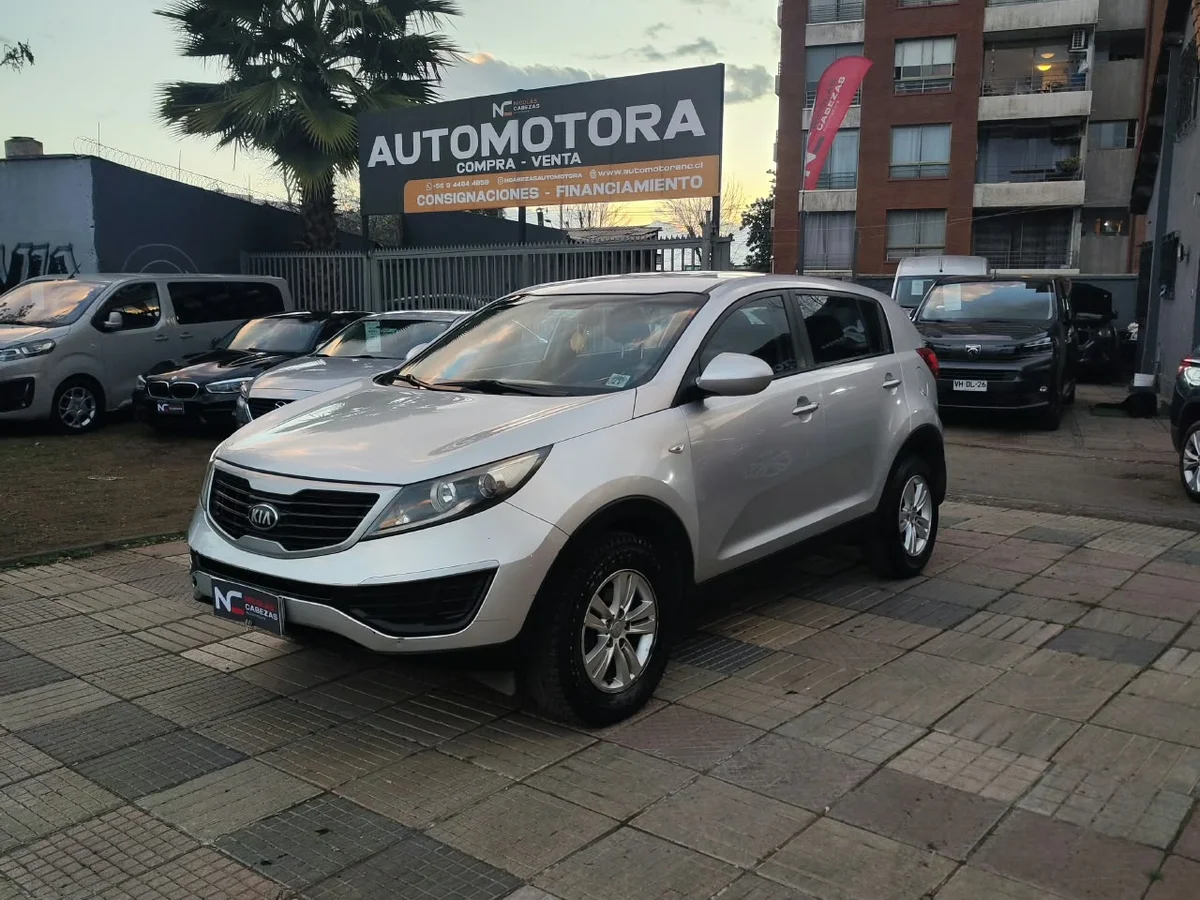KIA Sportage LX 2.0 2014
