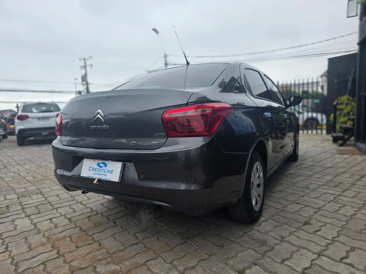 Citroën C-Elysee — foto 6 de 11