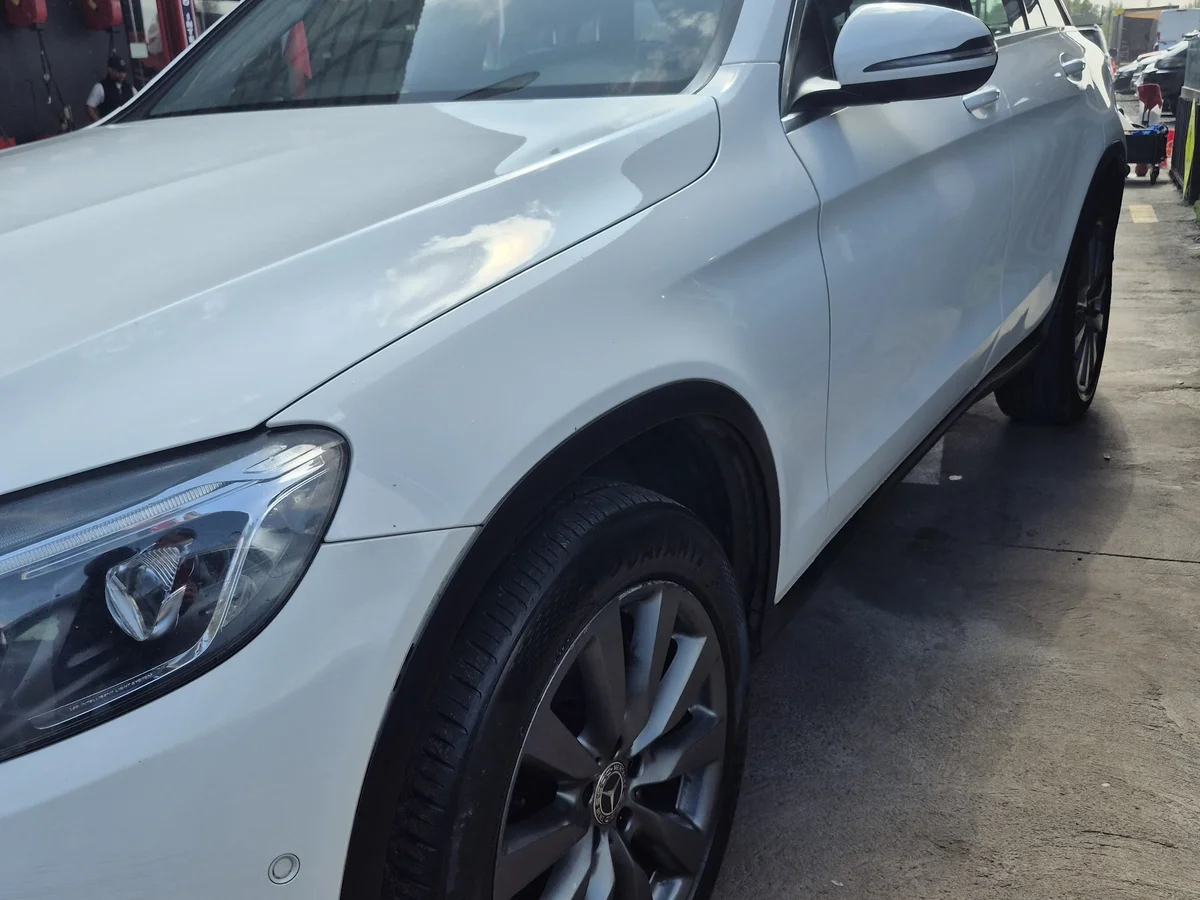 Mercedes-Benz Glc200 — foto 4 de 10
