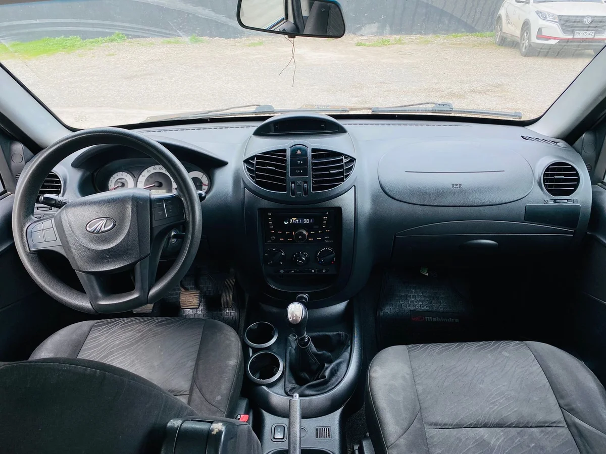 Mahindra Quanto Crde — foto 6 de 9