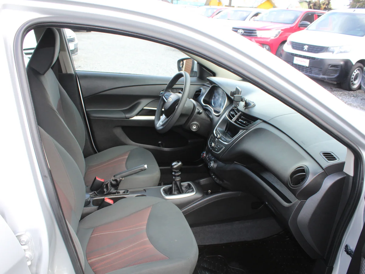 Chevrolet Sail 1.5 Nb — foto 6 de 12