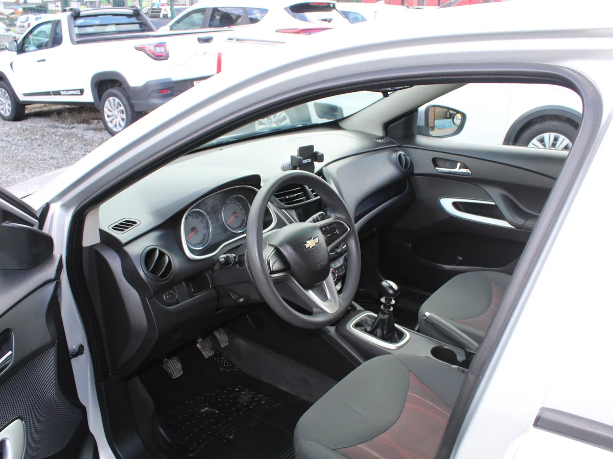 Chevrolet Sail 1.5 Nb — foto 11 de 12