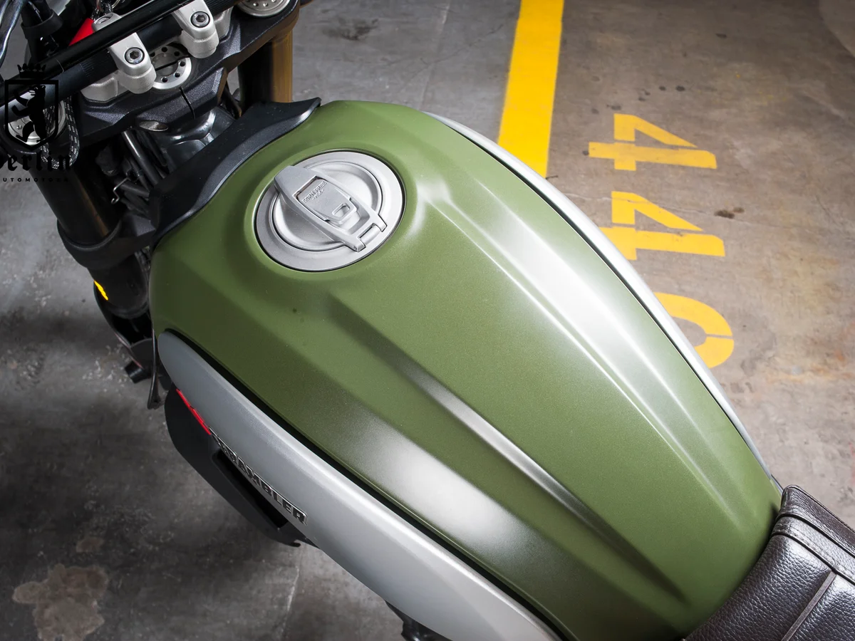 Ducati Scrambler 800 Urban — foto 14 de 16