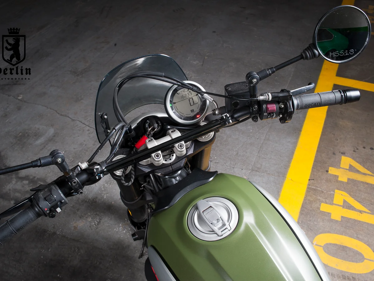 Ducati Scrambler 800 Urban — foto 15 de 16