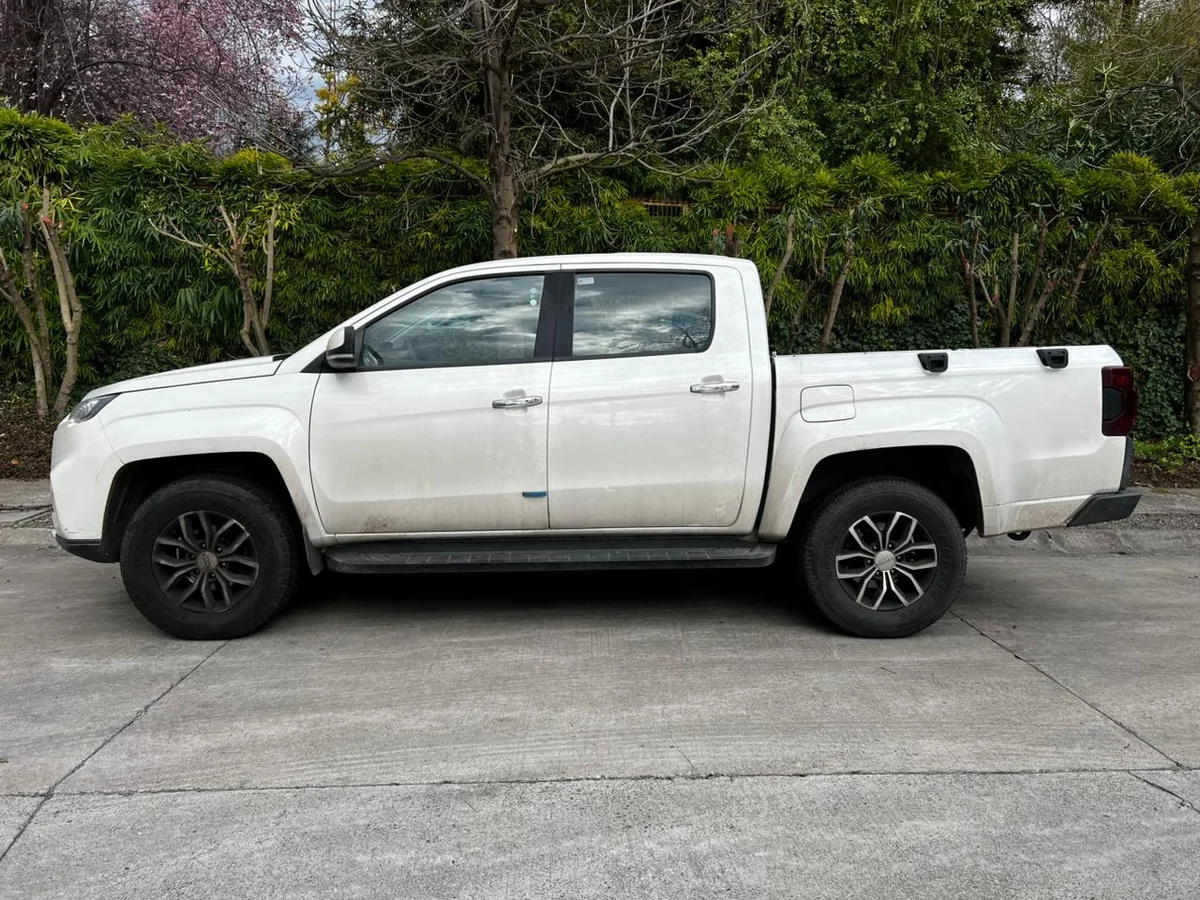JMC Vigus Pro 2.0L Turbo Diésel AT 4x2 año 2024 - Miniatura 4