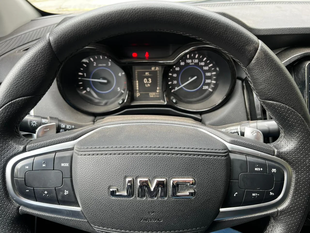 JMC Vigus Pro 2.0L Turbo Diésel AT 4x2 año 2024 - Miniatura 14
