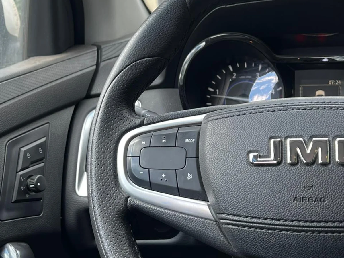 JMC Vigus Pro 2.0L Turbo Diésel AT 4x2 año 2024 - Miniatura 19