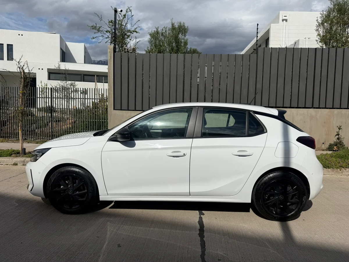 OPEL Corsa 1.2 MT5 2024 - Miniatura 9