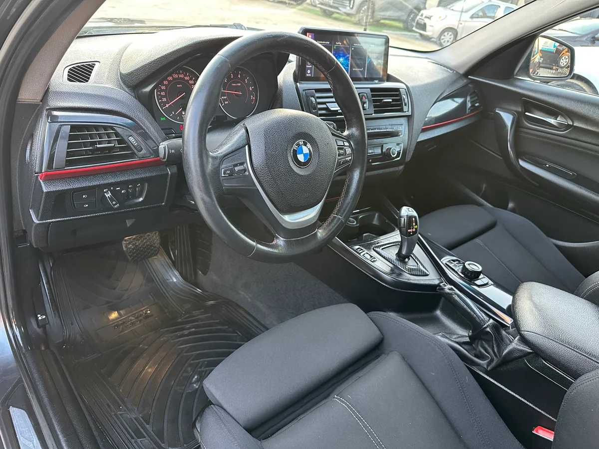 BMW 116I Sport 1.6 AUT SUNRROF 2012 - Miniatura 11
