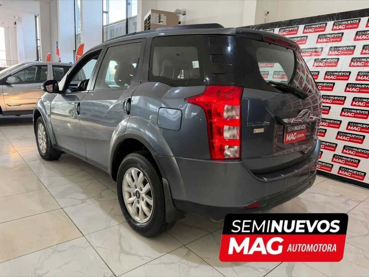 MAHINDRA XUV 500 2.2 2017 - Miniatura 10