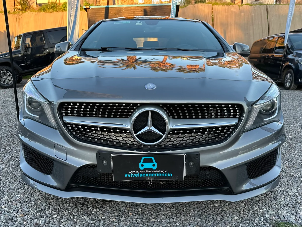 MERCEDES BENZ CLA 220 2.1 CDI AUT LOOK AMG 2014 - Miniatura 2