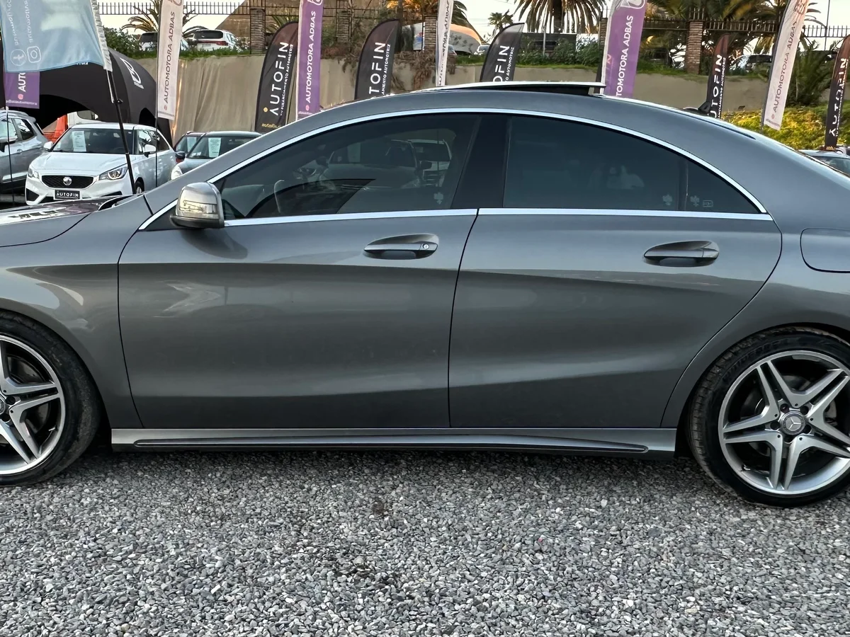 MERCEDES BENZ CLA 220 2.1 CDI AUT LOOK AMG 2014 - Miniatura 8