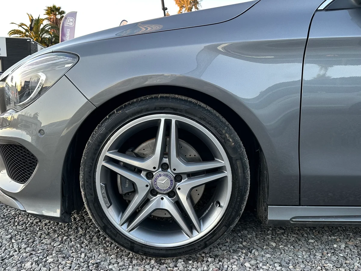 MERCEDES BENZ CLA 220 2.1 CDI AUT LOOK AMG 2014 - Miniatura 9