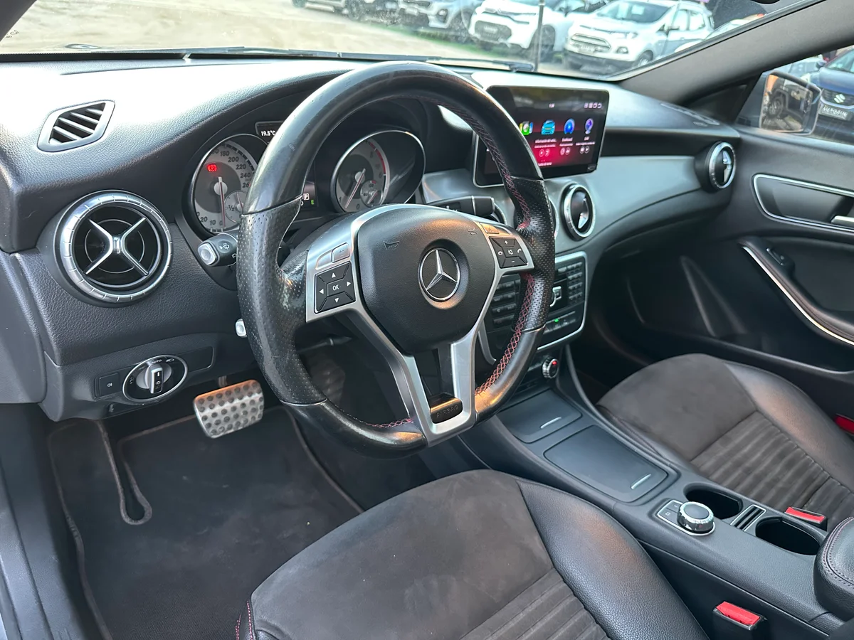 MERCEDES BENZ CLA 220 2.1 CDI AUT LOOK AMG 2014 - Miniatura 14
