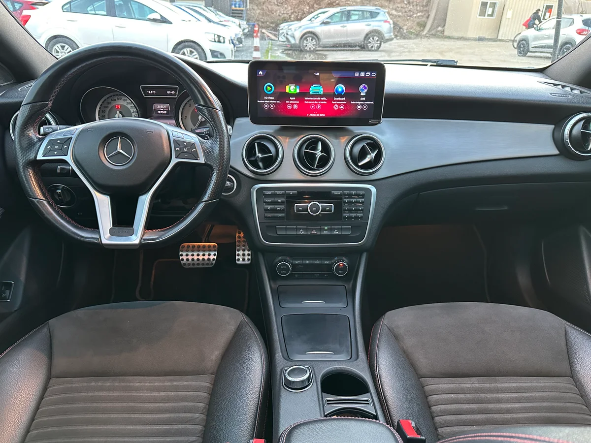MERCEDES BENZ CLA 220 2.1 CDI AUT LOOK AMG 2014 - Miniatura 17