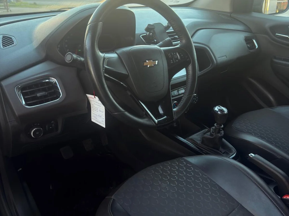 Chevrolet Prisma — foto 10 de 10
