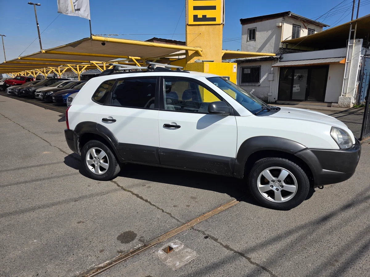 Hyundai Tucson — foto 3 de 14
