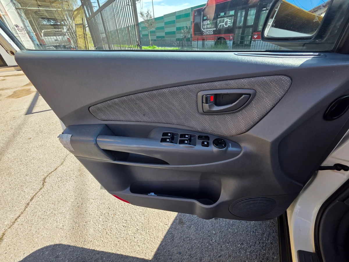 Hyundai Tucson — foto 12 de 14