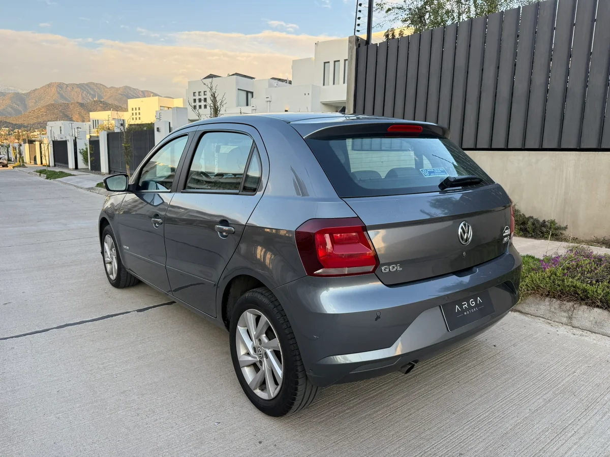 VOLKSWAGEN GOL HIGHLINE 1.6 AUT 4X2 AT 5P 2021 - Miniatura 4