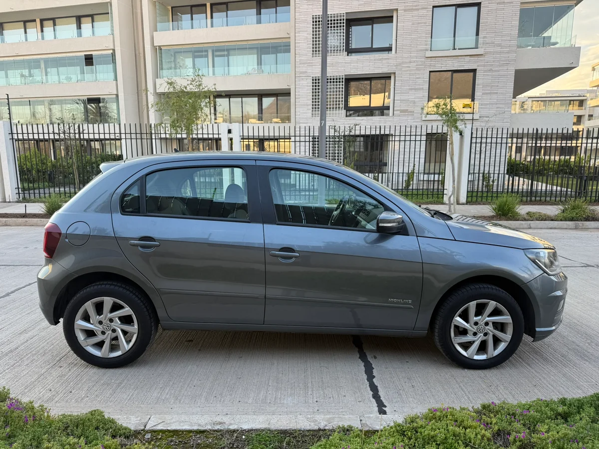 VOLKSWAGEN GOL HIGHLINE 1.6 AUT 4X2 AT 5P 2021 - Miniatura 8