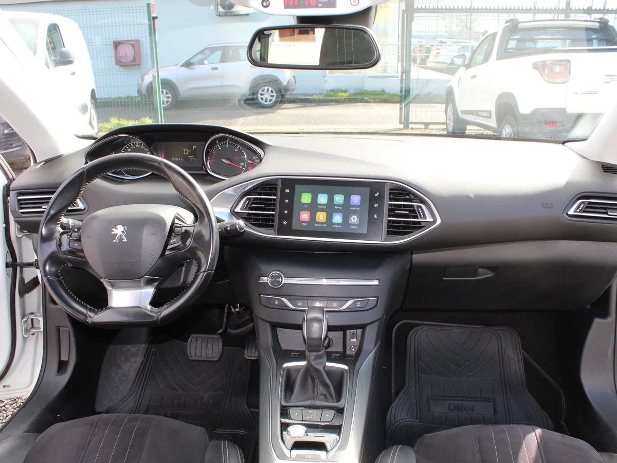 PEUGEOT 308 FELINE BLUEHDI 1.6 AT 2017 - Miniatura 9