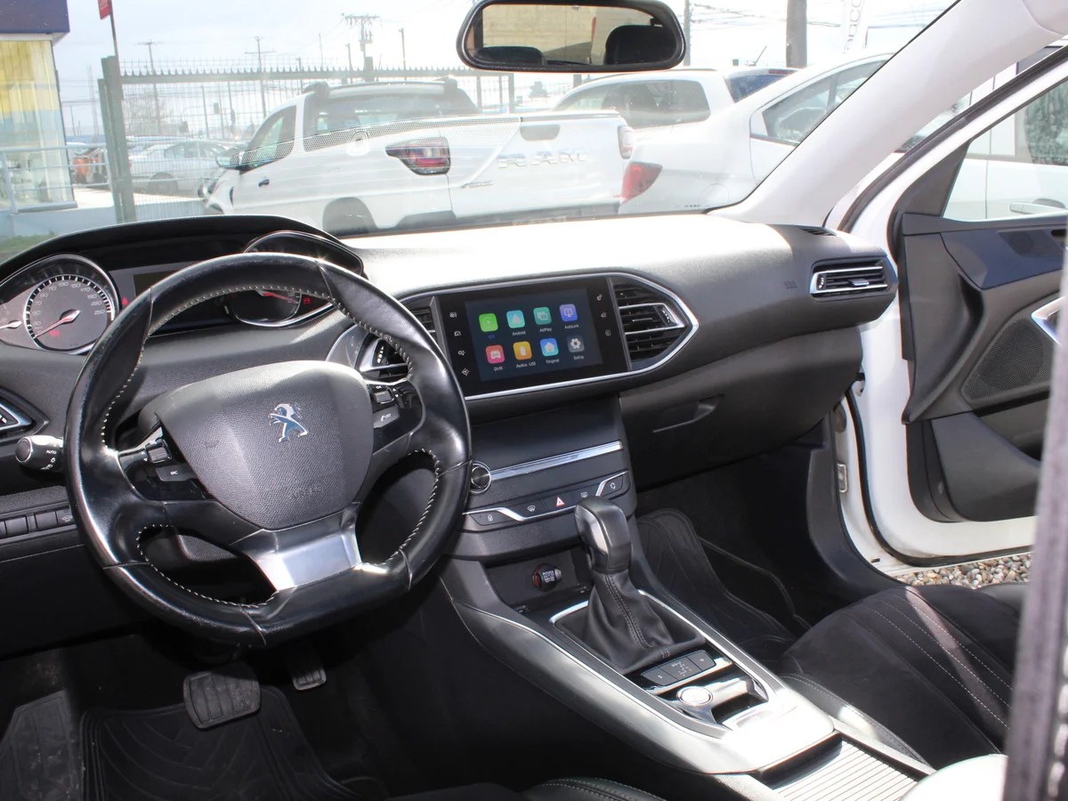 PEUGEOT 308 FELINE BLUEHDI 1.6 AT 2017 - Miniatura 10
