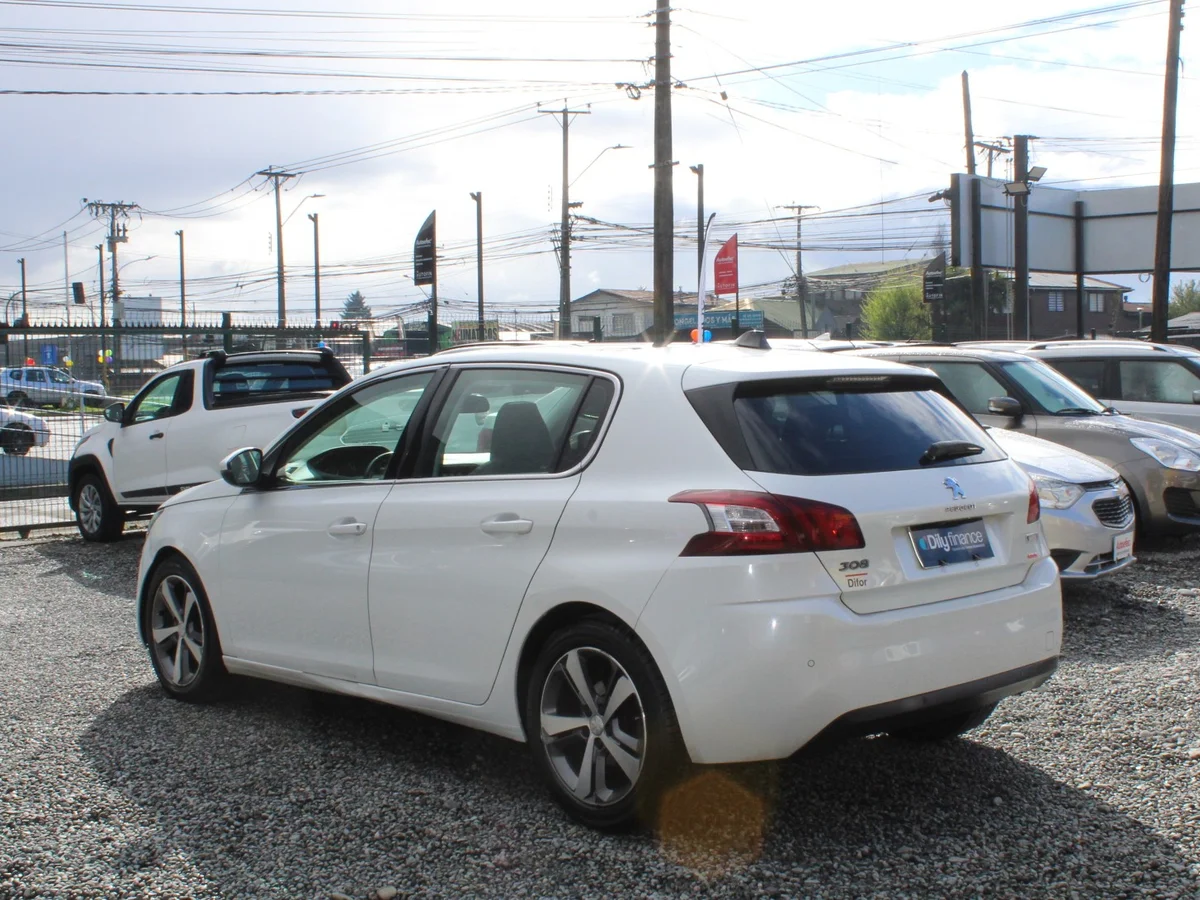 PEUGEOT 308 FELINE BLUEHDI 1.6 AT 2017 - Miniatura 14