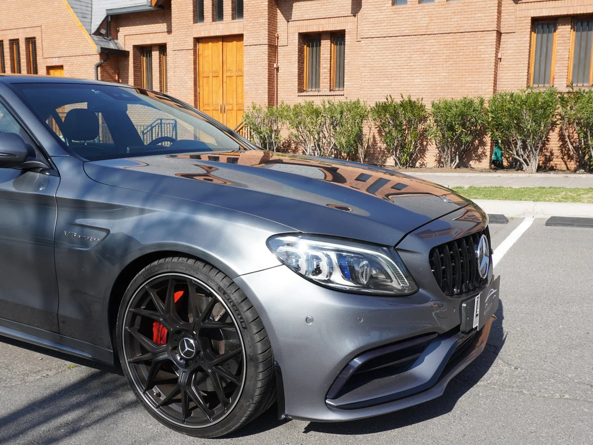 Mercedes Benz C63 AMG 4.0 Twin Turbo miniatura 11