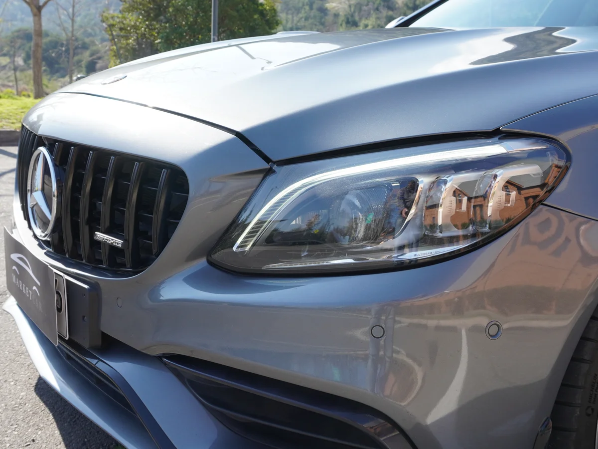 Mercedes Benz C63 AMG 4.0 Twin Turbo miniatura 17