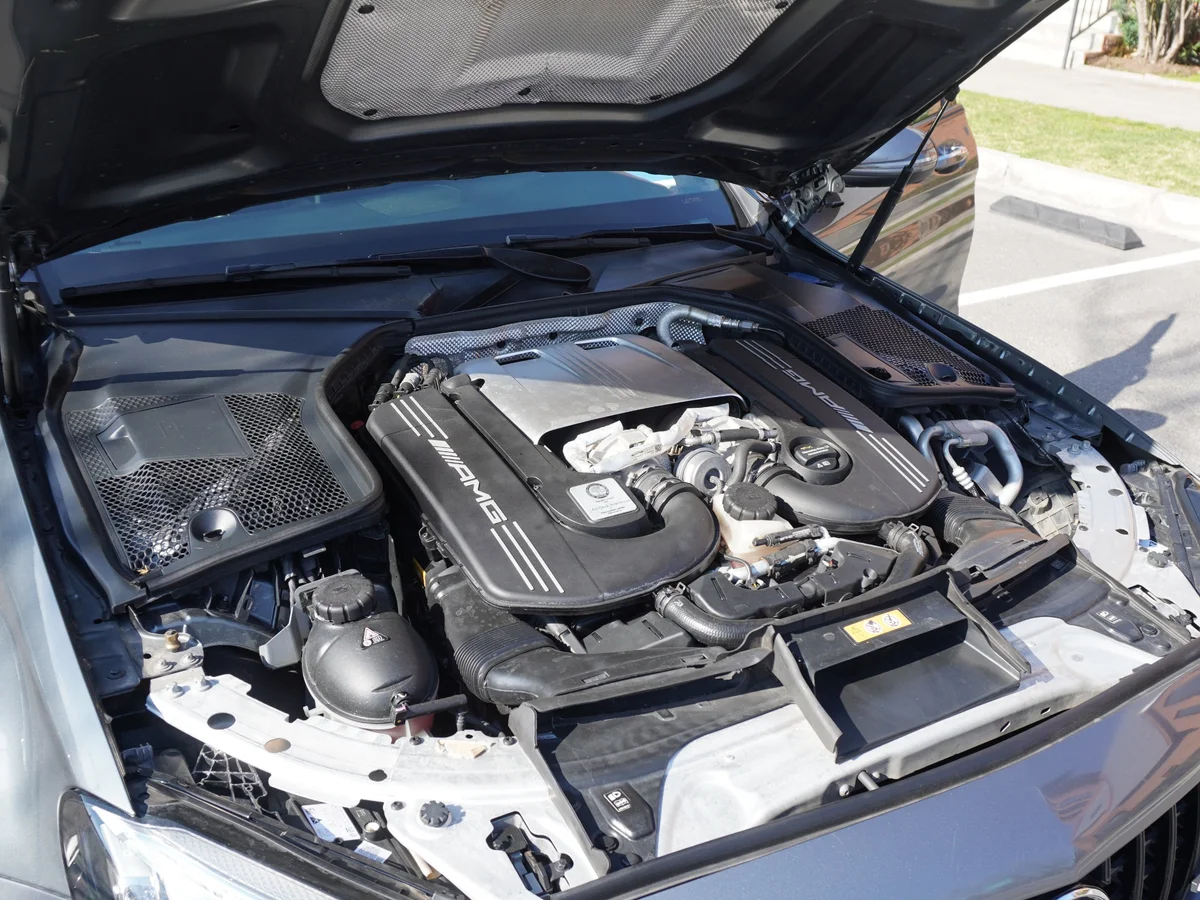 Mercedes Benz C63 AMG 4.0 Twin Turbo miniatura 34