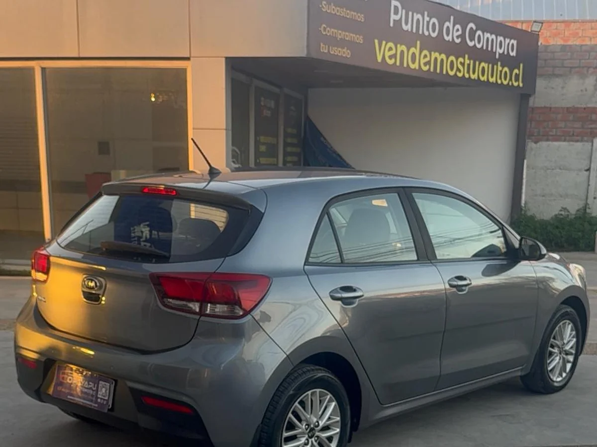 KIA RIO 5 MT 1.6 2021 - Miniatura 6
