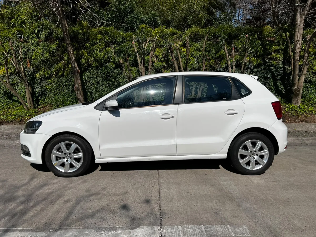 VOLKSWAGEN POLO HB 1.6L AT HIGHLINE 4X2 5P AÑO 2017 - Miniatura 4