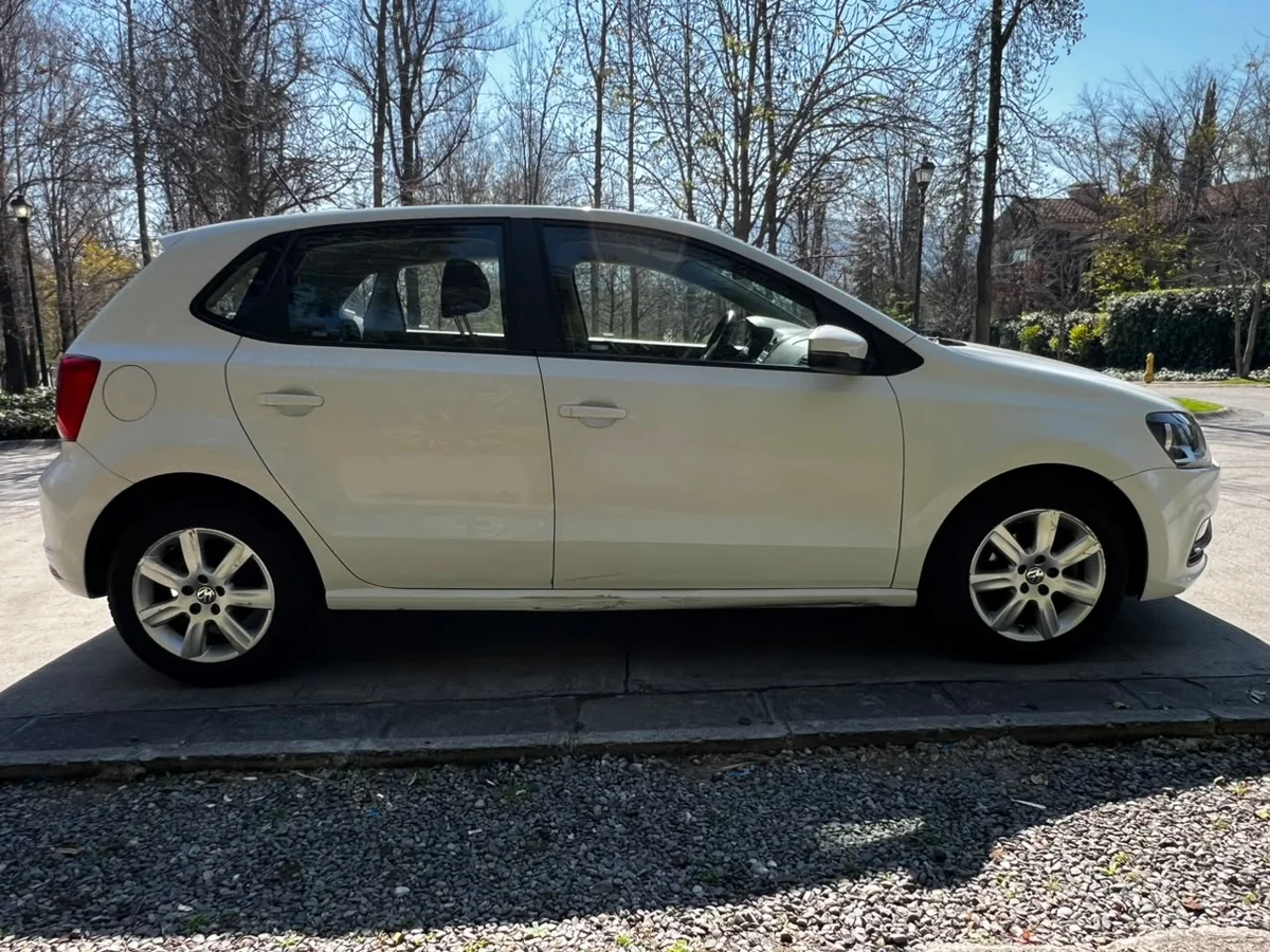 VOLKSWAGEN POLO HB 1.6L AT HIGHLINE 4X2 5P AÑO 2017 - Miniatura 12