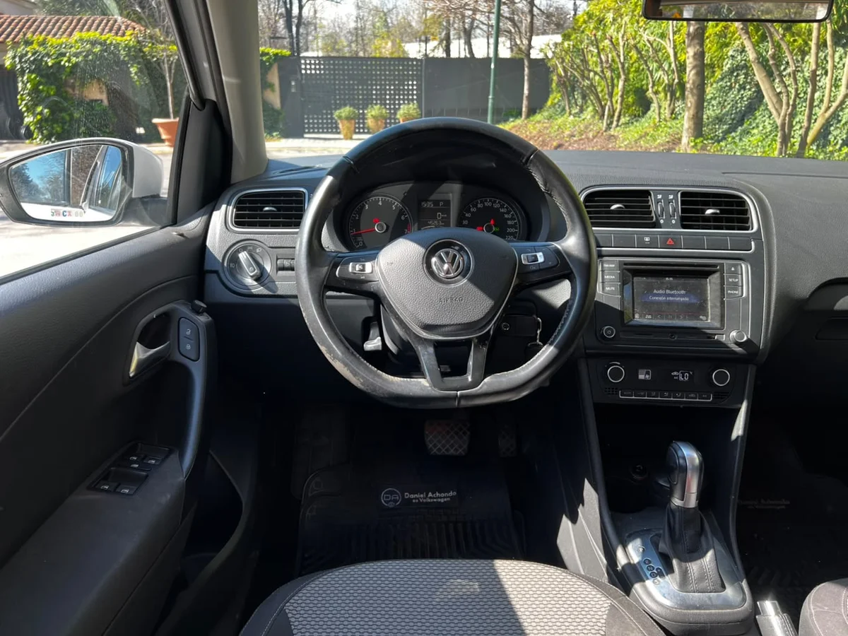 VOLKSWAGEN POLO HB 1.6L AT HIGHLINE 4X2 5P AÑO 2017 - Miniatura 14