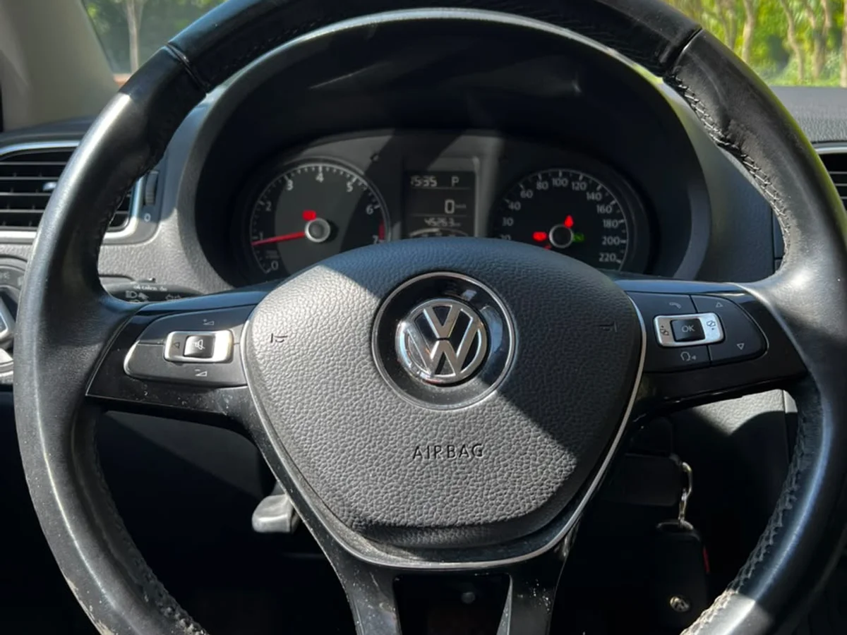 VOLKSWAGEN POLO HB 1.6L AT HIGHLINE 4X2 5P AÑO 2017 - Miniatura 16