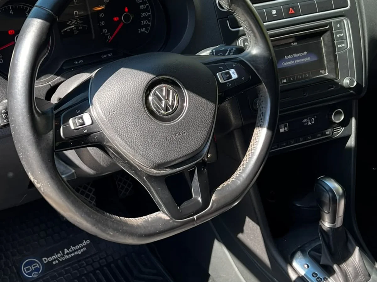 VOLKSWAGEN POLO HB 1.6L AT HIGHLINE 4X2 5P AÑO 2017 - Miniatura 18
