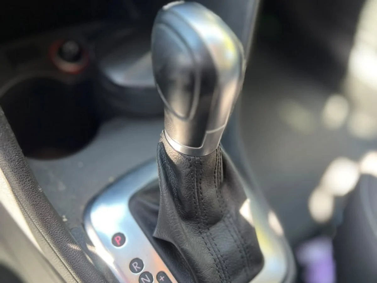 VOLKSWAGEN POLO HB 1.6L AT HIGHLINE 4X2 5P AÑO 2017 - Miniatura 19