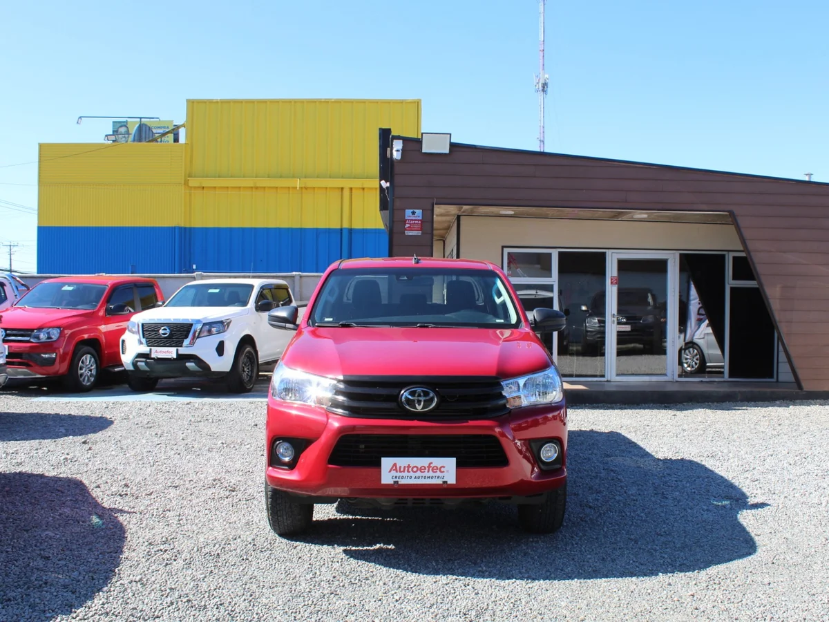 TOYOTA Hilux 2.4L DIESEL 2023