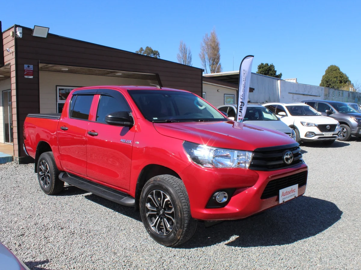 TOYOTA Hilux 2.4L DIESEL 2023