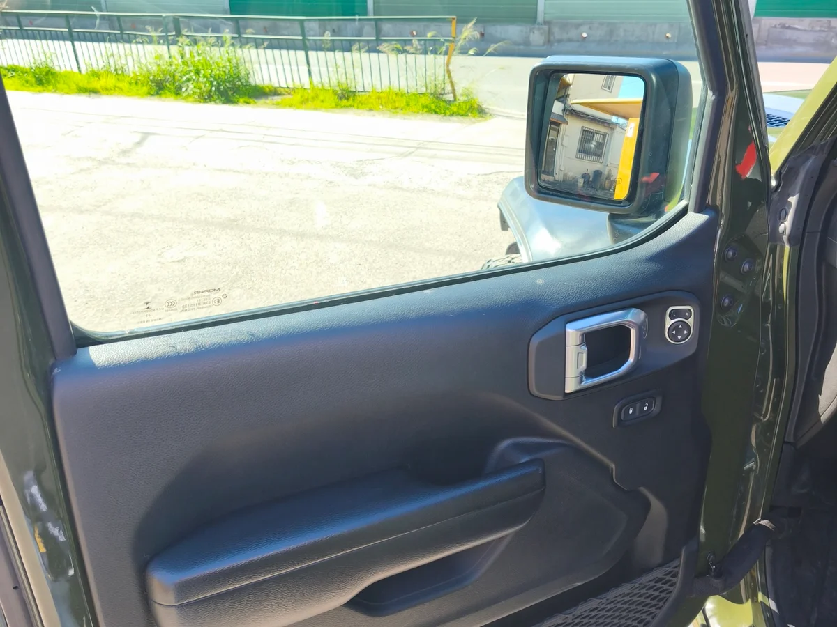 JEEP Gladiator RUBICON 2022 - Miniatura 11