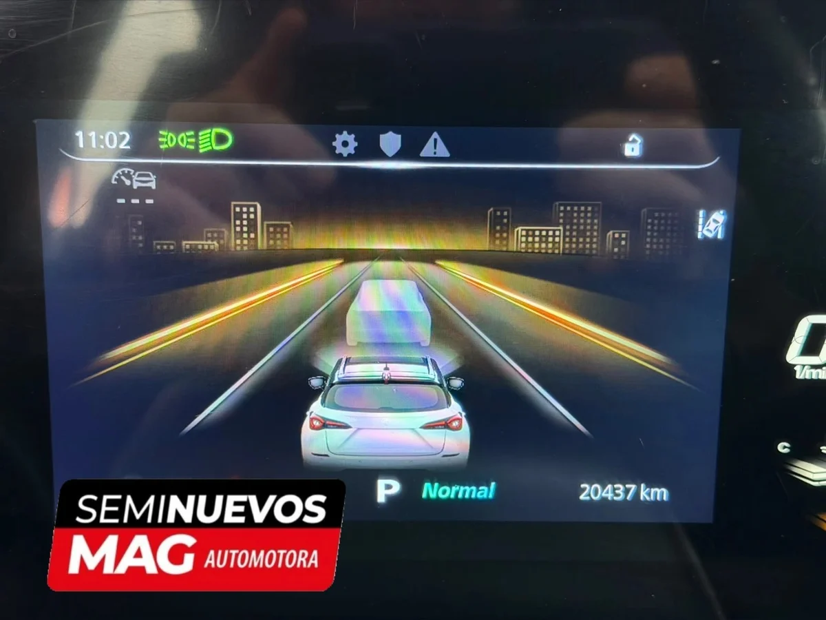 MG ONE 1.5 DLX AT 2024 - Miniatura 13